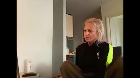 MaryGoRound online show from July 20, 11:56 am