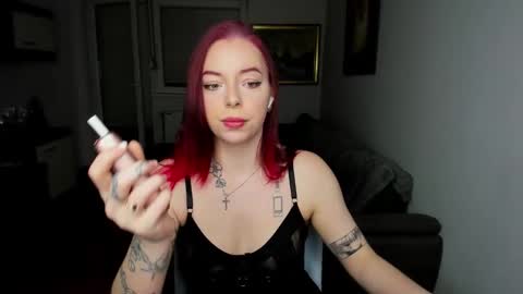 Martha Cameron online show from March 25, 11:00 pm