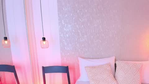 mari online show from March 30, 8:31 pm