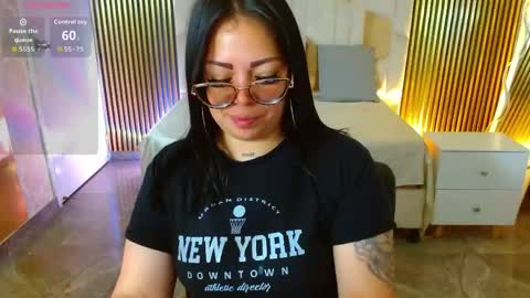Hey im martina online show from April 24, 3:08 am