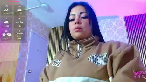 Hey im martina online show from July 4, 3:43 am