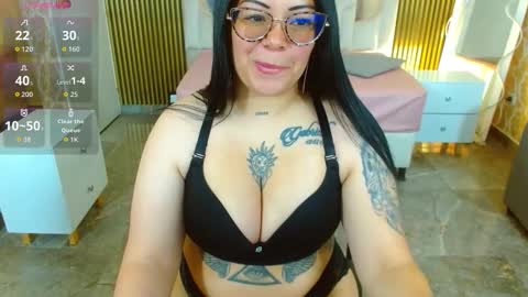 Hey im martina online show from November 29, 4:42 am