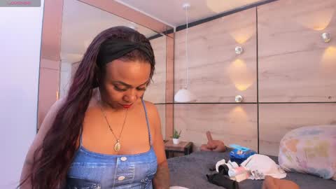 martina touss  online show from March 27, 12:28 pm