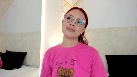 Martina  online show from February 28, 8:02 pm