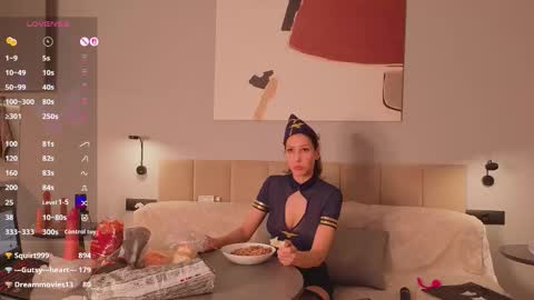 mary__du online show from January 17, 11:35 pm