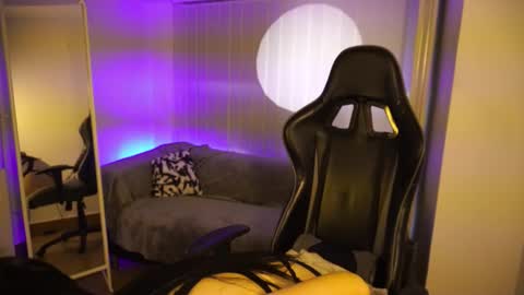 Mary online show from September 18, 7:34 am