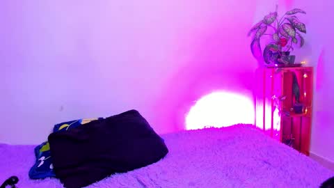 Snapshot of mary_magic chatting on October 1, 1:59 am mary_magic online show from October 1, 1:59 am