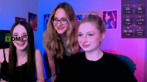 Mary online show from May 13, 7:45 pm