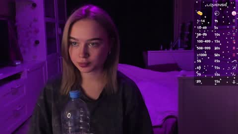 Snapshot of mary_romance chatting on January 22, 8:59 pm Mary online show from January 22, 8:59 pm