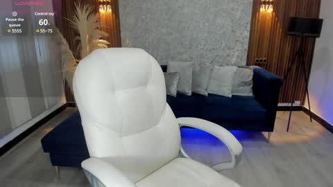 Maryah Simons online show from December 16, 11:22 am