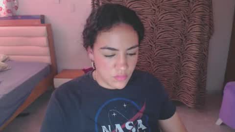 Snapshot of maryam_arabicmilk chatting on October 21, 9:29 pm maryam_arabicmilk online show from October 21, 9:29 pm