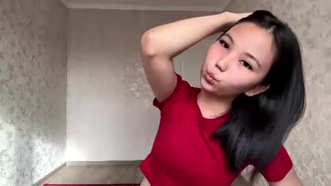 Lily online show from August 7, 12:14 pm