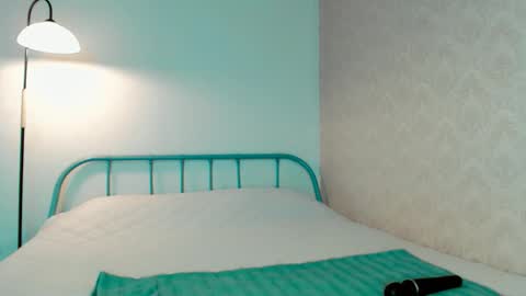 Anna online show from February 3, 6:22 am