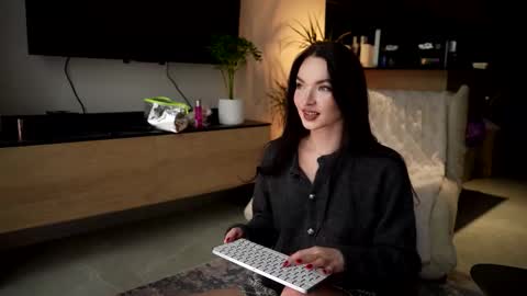 Marina online show from October 7, 1:07 pm