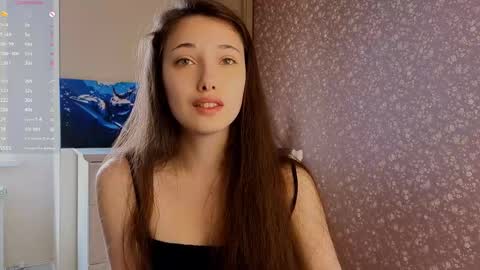 Hi Im Olivia Im new here3 online show from May 23, 3:24 am
