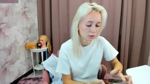 Luucy UTC1 Mon Tue Wed Thu Fri 0500-1130 online show from October 14, 2:58 am