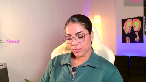 maryybellax online show from July 24, 1:14 am