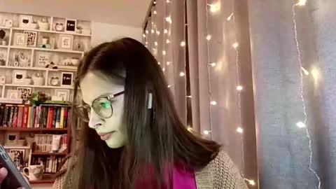 Kelly online show from March 9, 10:09 am