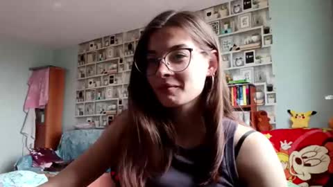 Kelly online show from April 9, 7:14 am