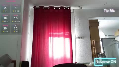 greenhot2 online show from April 2, 3:30 pm