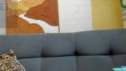 Scarlet  online show from October 6, 7:10 pm