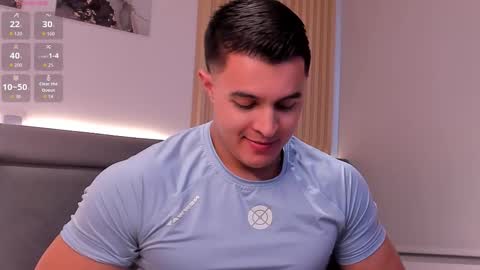 Mason Bennet online show from February 10, 8:45 pm