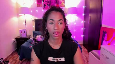 massielhot online show from January 18, 6:17 pm