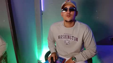 massimo_vidal online show from December 5, 4:34 am