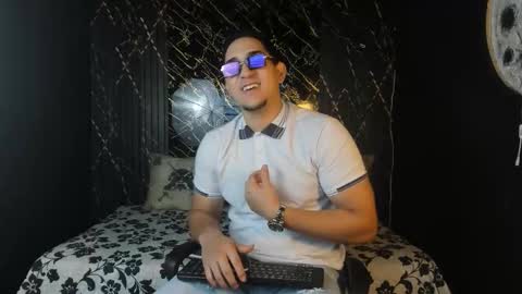 massimo_vidal online show from February 12, 2:20 pm