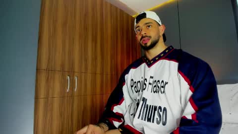 massimo online show from April 6, 3:46 pm