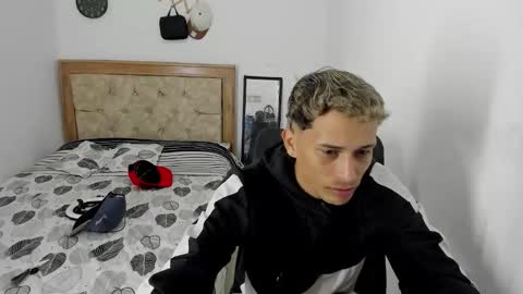 Snapshot of masteralda09 chatting on October 5, 12:57 pm Alpha junior online show from October 5, 12:57 pm