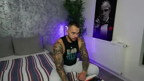 masterkingmuscle online show from November 7, 10:56 pm