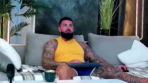 masterkingofmuscle online show from September 17, 7:23 am