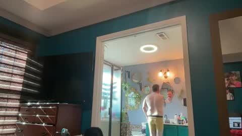 Jer and Kel online show from December 1, 4:49 pm