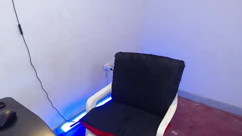 Mateo and Noah online show from March 1, 7:51 pm