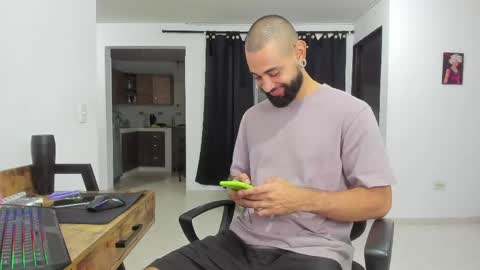 Matheus     online show from March 6, 4:22 am