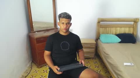 mathews__ online show from December 18, 3:02 am