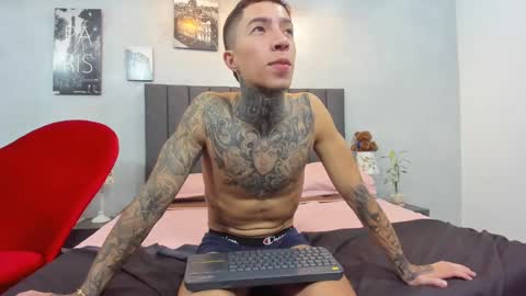 Matias Son online show from December 19, 3:18 am