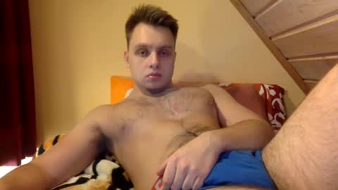 Snapshot of matko1492 chatting on December 2, 8:39 pm matko1492 online show from December 2, 8:39 pm