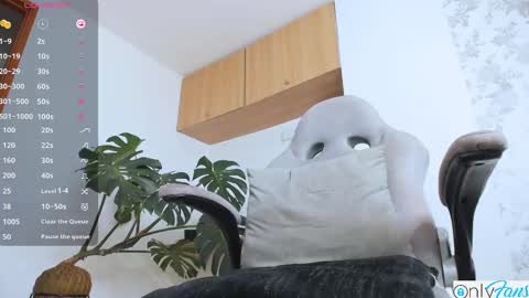 Mateo online show from March 11, 12:33 am