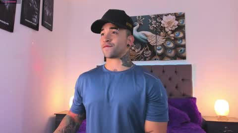 Matthew INDEPENDENT MODEL online show from March 31, 2:45 am