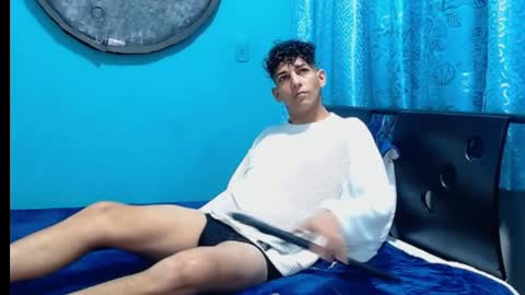 matthew_hawk19 online show from February 1, 10:23 pm