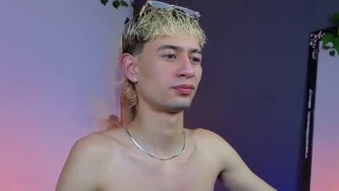 mattias     online show from December 5, 4:23 am