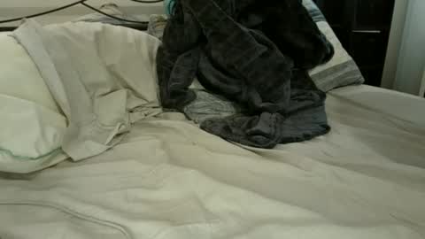 mattsroom123 online show from February 17, 4:17 pm