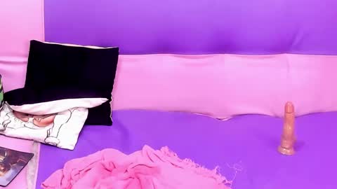 call me samantha online show from October 11, 9:40 pm