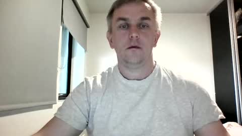 matureontheedge online show from May 29, 5:22 pm