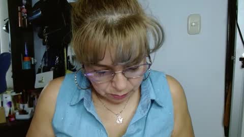 Cecilia online show from December 16, 8:04 pm