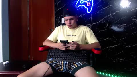 Matias online show from December 5, 8:17 pm