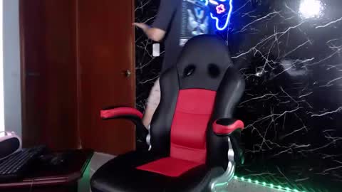 Matias online show from December 8, 3:45 pm