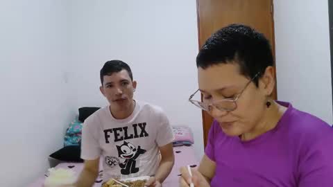 mauroluxandra online show from January 6, 7:29 pm